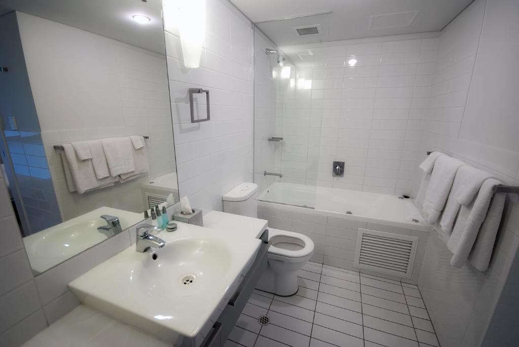 La Loft Apartments North Terrace Adelaide Room photo